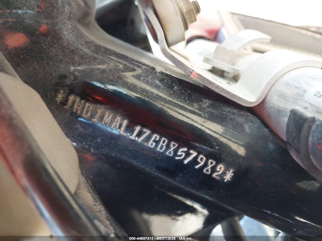 2016 HARLEY-DAVIDSON FLHTCUTG 1HD1MAL17GB857982 Photo 9