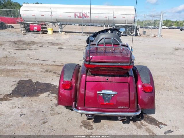 2016 HARLEY-DAVIDSON FLHTCUTG 1HD1MAL17GB857982 Photo 5