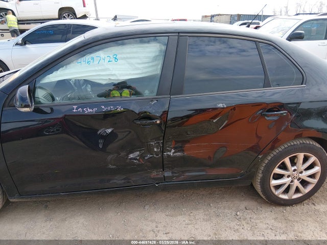 Продажа на аукционе авто 2010 Volkswagen Jetta Limited Edition, vin: 3VWRZ7AJ4AM094294, номер лота: 44697428