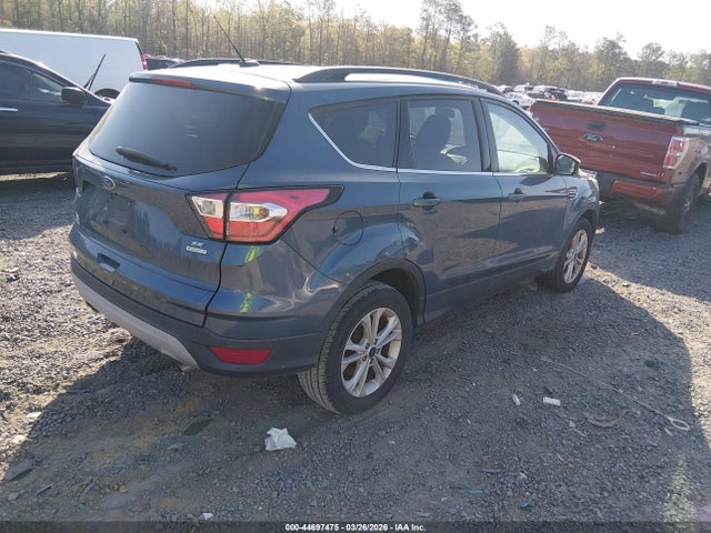 44697475 :رقم المزاد ، 1FMCU0GD4JUB45980 vin ، 2018 Ford Escape Se مزاد بيع