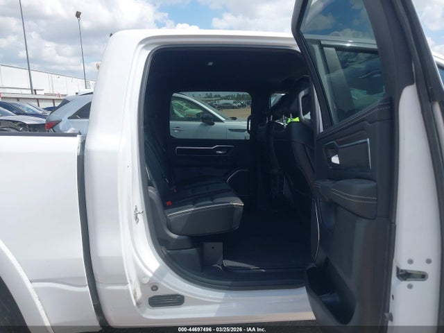 2026 Ram 1500 Laramie  4x4 5'7 Box მანქანა იყიდება აუქციონზე, vin: 1C6SRFJP2TN259147, აუქციონის ნომერი: 44697496