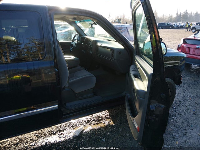 Продажа на аукционе авто 2004 Gmc Sierra 1500 Sle, vin: 2GTEK19V141111526, номер лота: 44697501