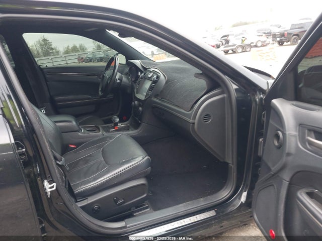 Продаж на аукціоні авто 2014 Chrysler 300c John Varvatos Limited Edition, vin: 2C3CCADG2EH241826, номер лоту: 44697526
