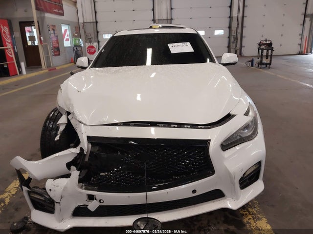 44697576 :رقم المزاد ، JN1BV7AR0FM393941 vin ، 2015 Infiniti Q50 Sport مزاد بيع