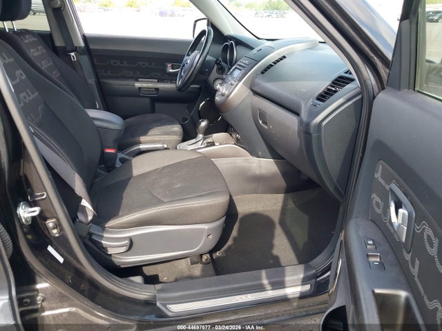 44697577 :رقم المزاد ، KNDJT2A64D7584989 vin ، 2013 Kia Soul + مزاد بيع