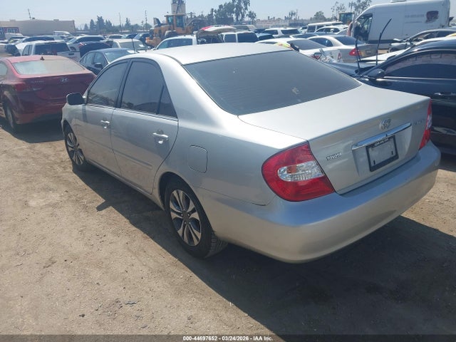 2003 TOYOTA CAMRY 4T1BE32K43U683016 Photo 2