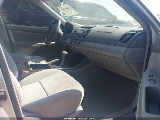 2003 TOYOTA CAMRY 4T1BE32K43U683016 Photo 4