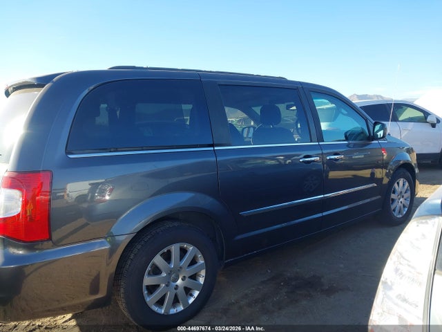 2C4RC1BG5GR112131 Chrysler Town &amp; Country Touring