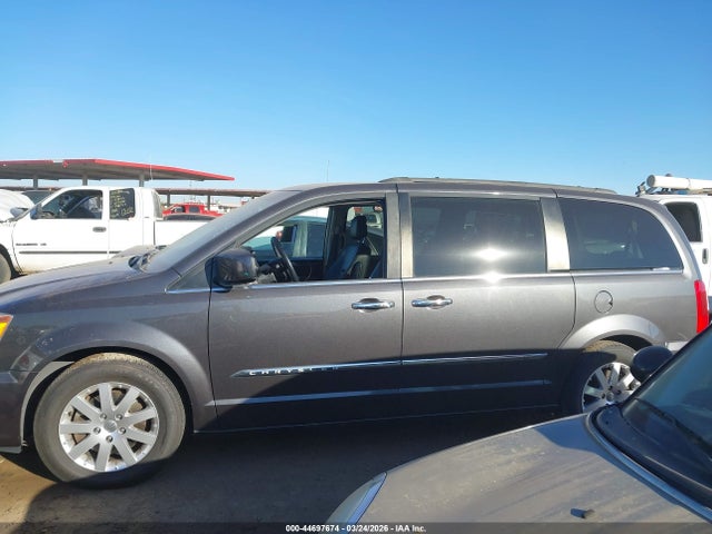 2C4RC1BG5GR112131 Chrysler Town &amp; Country Touring