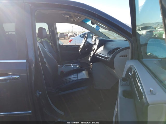 2C4RC1BG5GR112131 Chrysler Town &amp; Country Touring