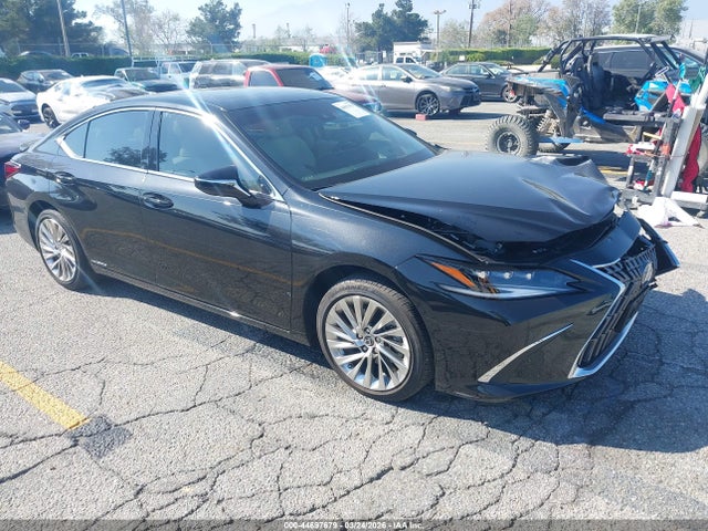 2022 LEXUS ES 300H 58AEA1C1XNU025697