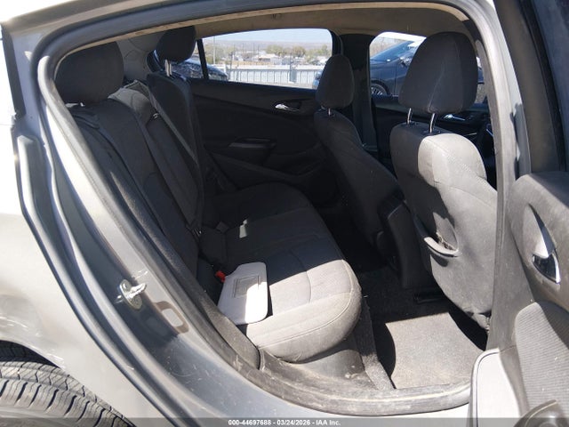 1G1BE5SM3J7123882 Chevrolet Cruze Lt Auto