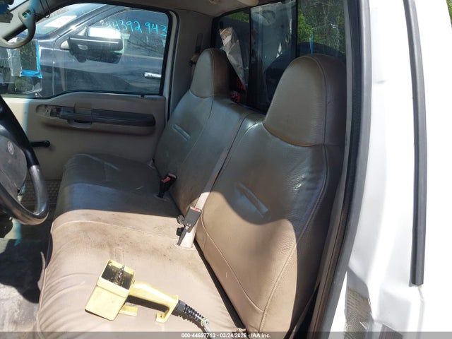 44697713 :رقم المزاد ، 1FDXF46F21EB13089 vin ، 2001 Ford F-450 Xl/xlt مزاد بيع