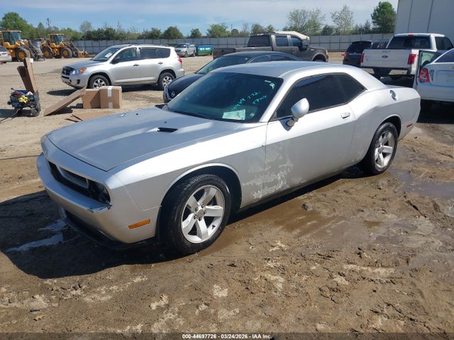 44697726 :رقم المزاد ، 2C3CDYAG7CH176852 vin ، 2012 Dodge Challenger Sxt مزاد بيع
