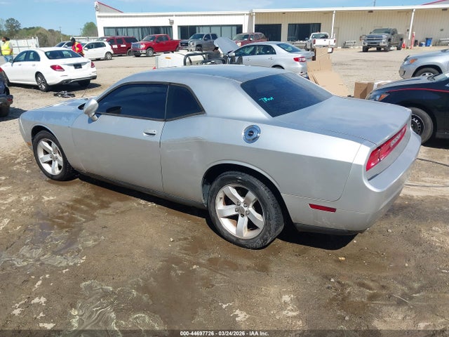 44697726 :رقم المزاد ، 2C3CDYAG7CH176852 vin ، 2012 Dodge Challenger Sxt مزاد بيع