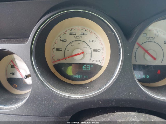 44697726 :رقم المزاد ، 2C3CDYAG7CH176852 vin ، 2012 Dodge Challenger Sxt مزاد بيع
