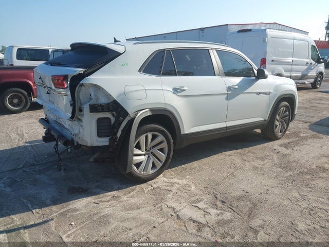 2022 VOLKSWAGEN ATLAS CROSS SPORT 1V2WE2CA9NC213044 Photo 3
