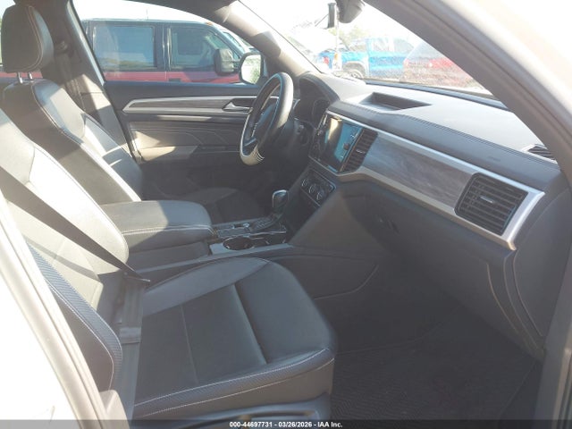 2022 VOLKSWAGEN ATLAS CROSS SPORT 1V2WE2CA9NC213044 Photo 4