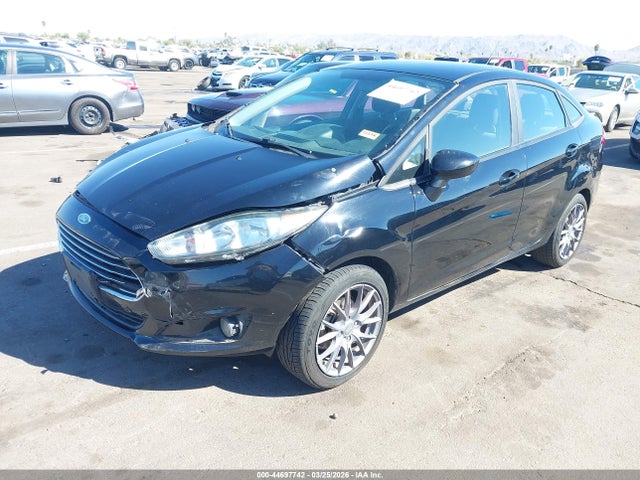 Ford FIESTA SE 2019 3FADP4BJ6KM124029 Image 2