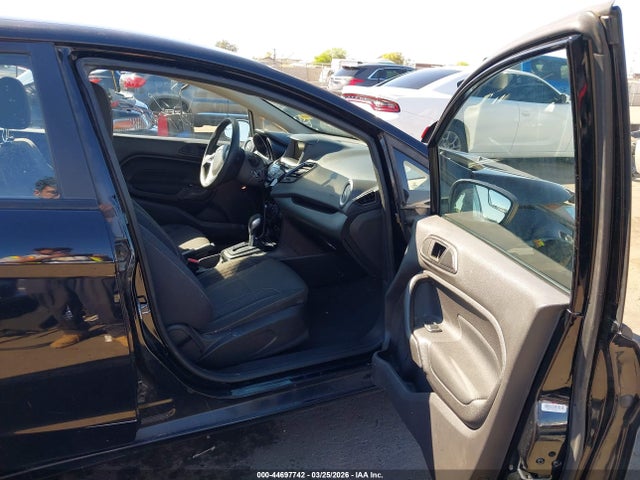 Ford FIESTA SE 2019 3FADP4BJ6KM124029 Image 5