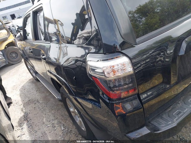 2016 TOYOTA 4RUNNER JTEZU5JR4G5128210 Photo 2