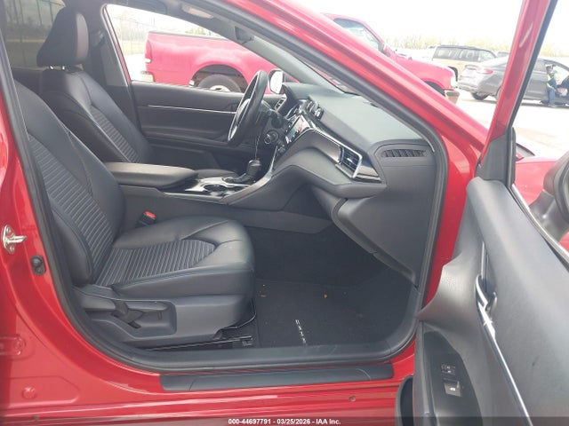 4T1B11HK8KU282039 Toyota CAMRY SE