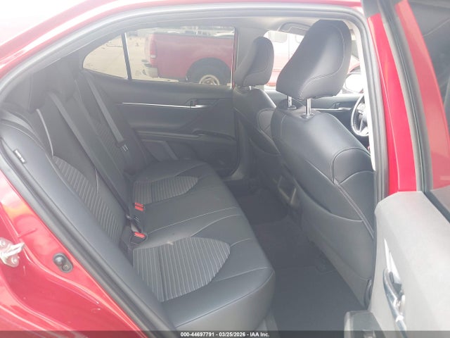 4T1B11HK8KU282039 Toyota CAMRY SE