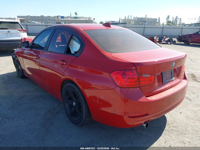 2015 BMW 320I WBA3B1C58FK141235 Photo 2