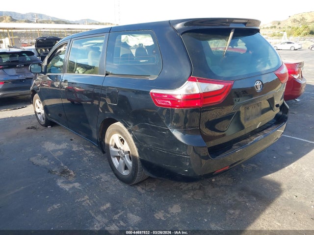 5TDZK3DC8GS715557 Toyota Sienna L 7 Passenger
