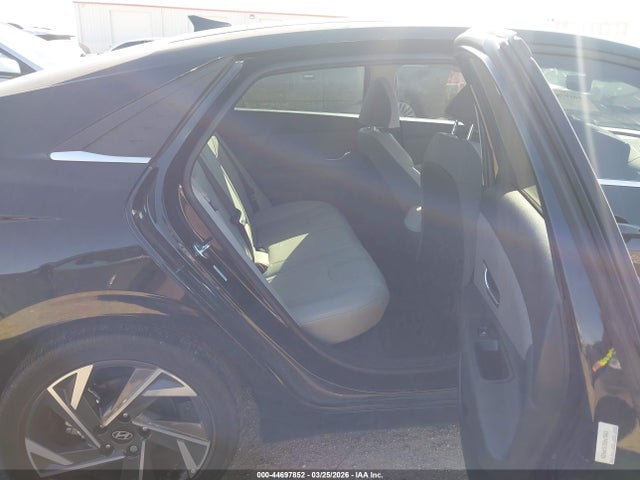 44697852 :رقم المزاد ، KMHLP4DGXSU994929 vin ، 2025 Hyundai Elantra Limited مزاد بيع