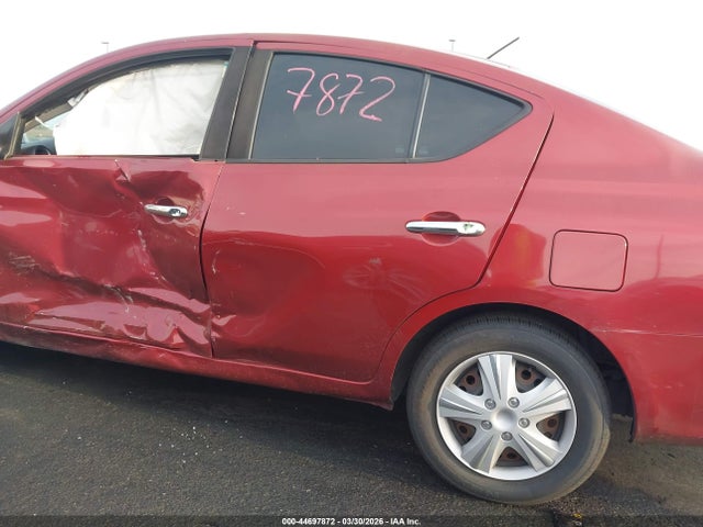 3N1CN7AP3JL824956 Nissan Versa 1.6 Sv