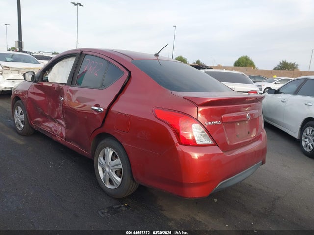 3N1CN7AP3JL824956 Nissan Versa 1.6 Sv
