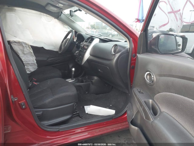 3N1CN7AP3JL824956 Nissan Versa 1.6 Sv