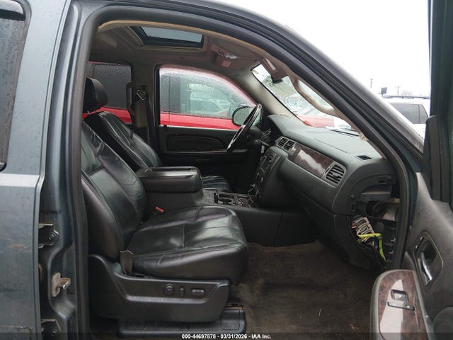 44697878 :رقم المزاد ، 1GKFK66838J234535 vin ، 2008 Gmc Yukon Xl 1500 Denali مزاد بيع