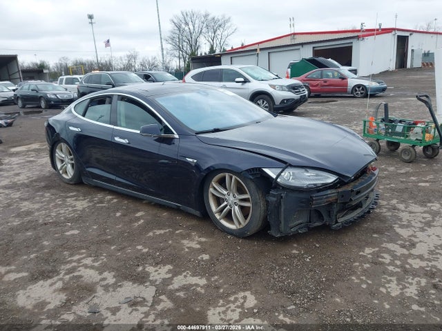 2015 TESLA MODEL S 5YJSA1H29FF085898