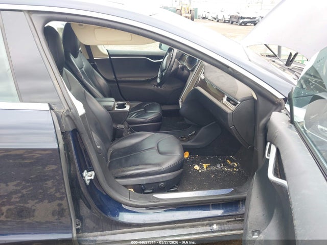 2015 TESLA MODEL S 5YJSA1H29FF085898 Photo 4