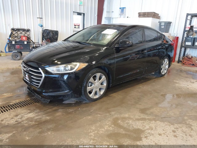 Hyundai ELANTRA SE 2017 KMHD74LF2HU176469 Image 2