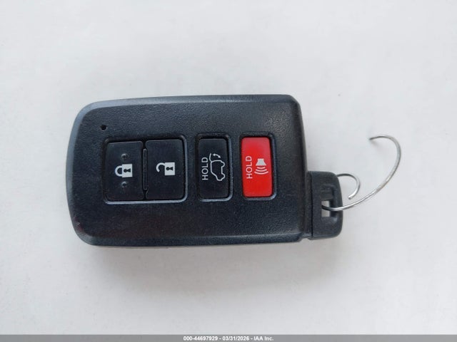 Toyota RAV4 SE 2018 JTMNFREV8JJ164444 Image 11