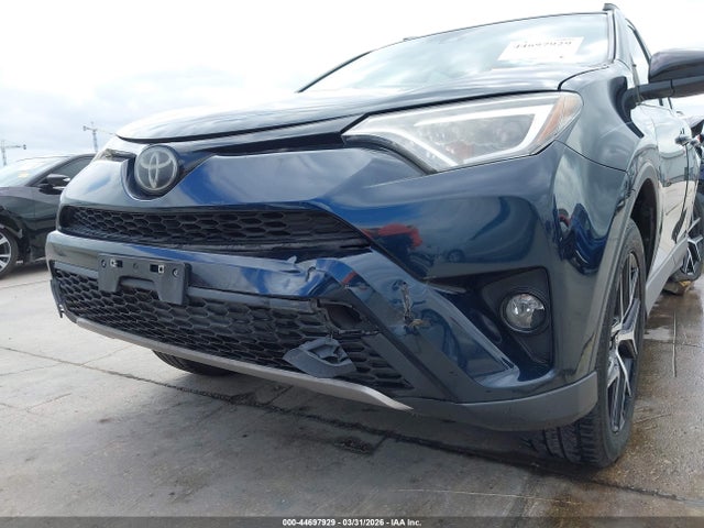 Toyota RAV4 SE 2018 JTMNFREV8JJ164444 Image 18