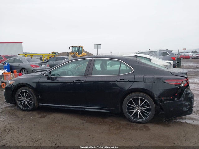 4T1G11AK8MU470577 Toyota CAMRY SE