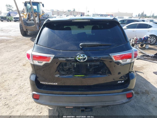 Toyota Highlander Xle V6 2015 5TDKKRFH4FS107370 Image 15