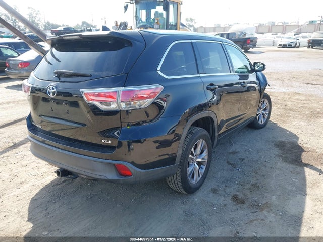 Toyota Highlander Xle V6 2015 5TDKKRFH4FS107370 Image 4