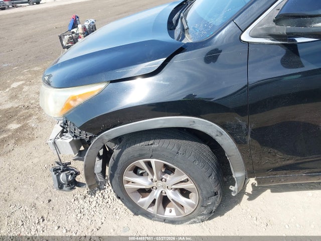Toyota Highlander Xle V6 2015 5TDKKRFH4FS107370 Image 6