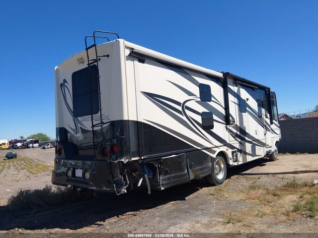 Ford F53 2014 1F66F5DY4E0A05587 Image 4