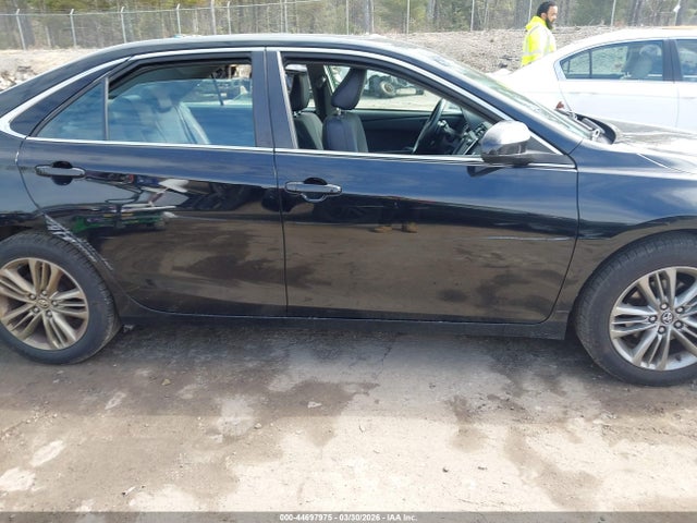 4T1BF1FK3GU226196 Toyota CAMRY SE