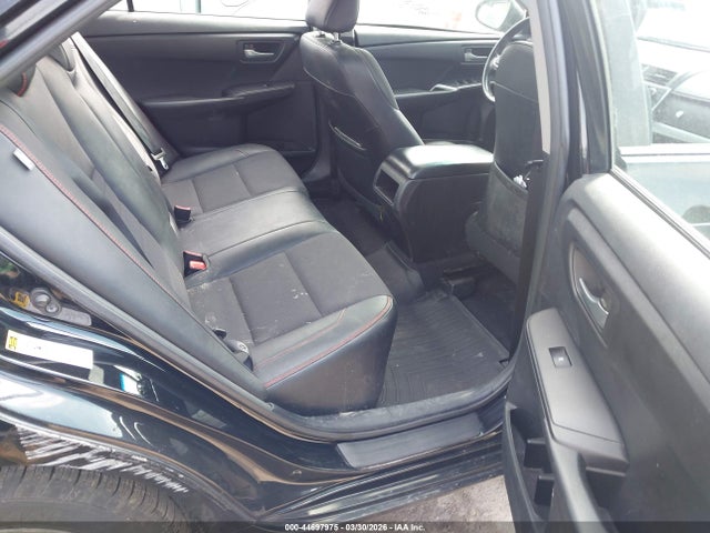 4T1BF1FK3GU226196 Toyota CAMRY SE