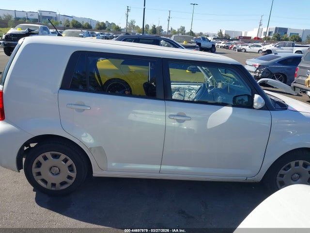Scion Xb Release Series 2014 JTLZE4FE7EJ060124 Image 14