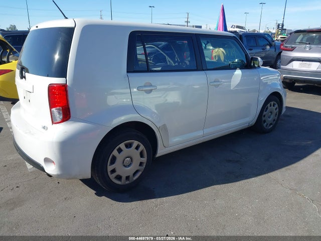 Scion Xb Release Series 2014 JTLZE4FE7EJ060124 Image 4