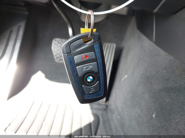 2018 Bmw 330i მანქანა იყიდება აუქციონზე, vin: WBA8B9C54JAE21935, აუქციონის ნომერი: 44697982