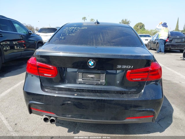 2018 Bmw 330i მანქანა იყიდება აუქციონზე, vin: WBA8B9C54JAE21935, აუქციონის ნომერი: 44697982